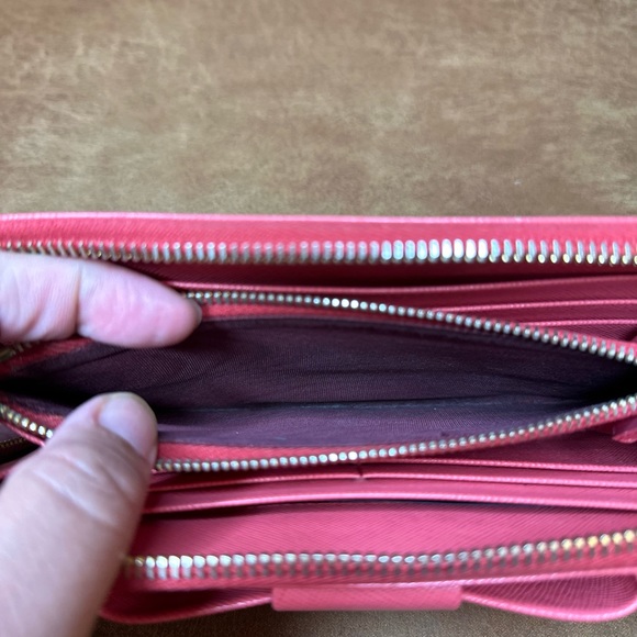 PRADA Fragola Saffiano Fiocco Zip Around Long Wallet - Picture 5 of 14